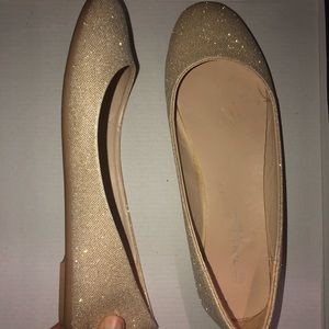 Rounded Sparkle Pumps